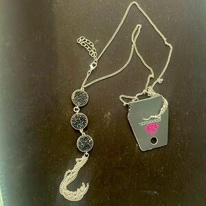 Paparazzi necklace and earrings